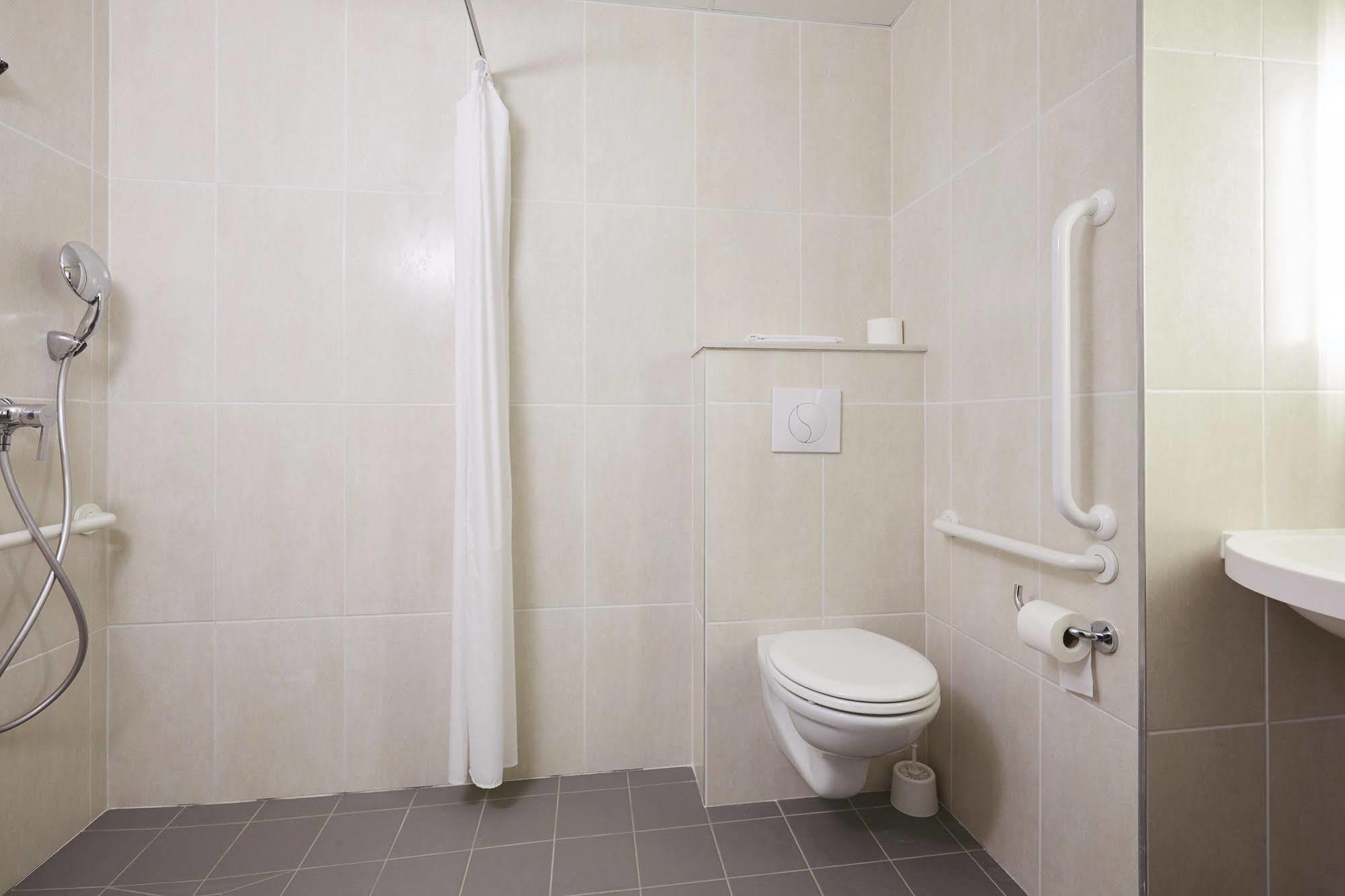 B&B Hotel Angers 2 Universite Beaucouze Luaran gambar